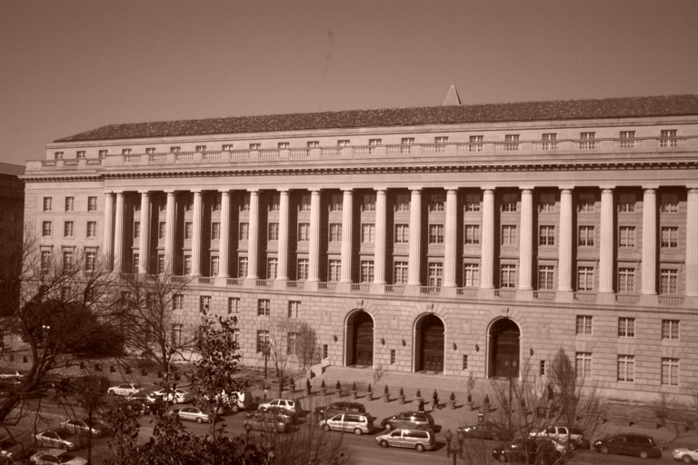 Federal courthouse exterior (guide asset pool) — place context for trial venues.